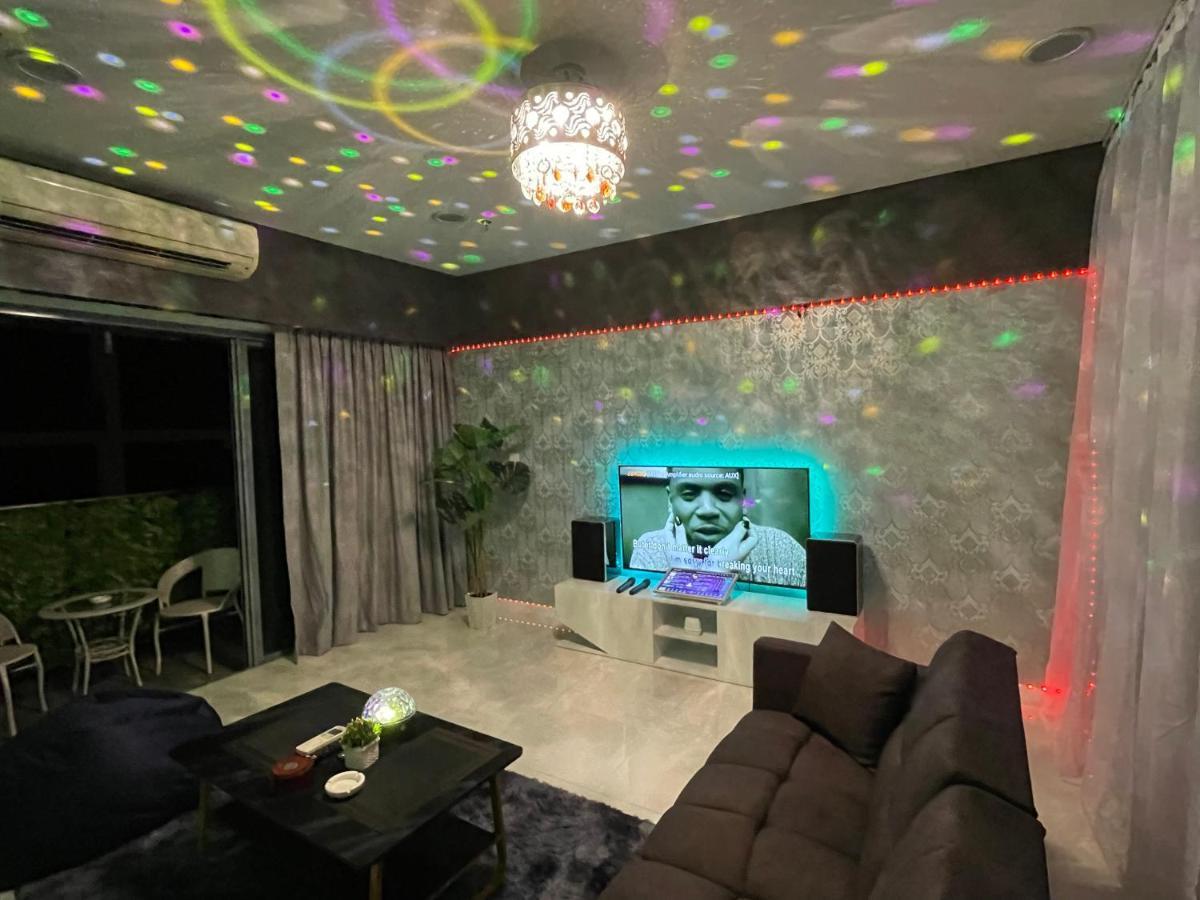 Mercu Summer Suite Klcc With Karaoke & Playstation Kuala Lumpur Exterior photo